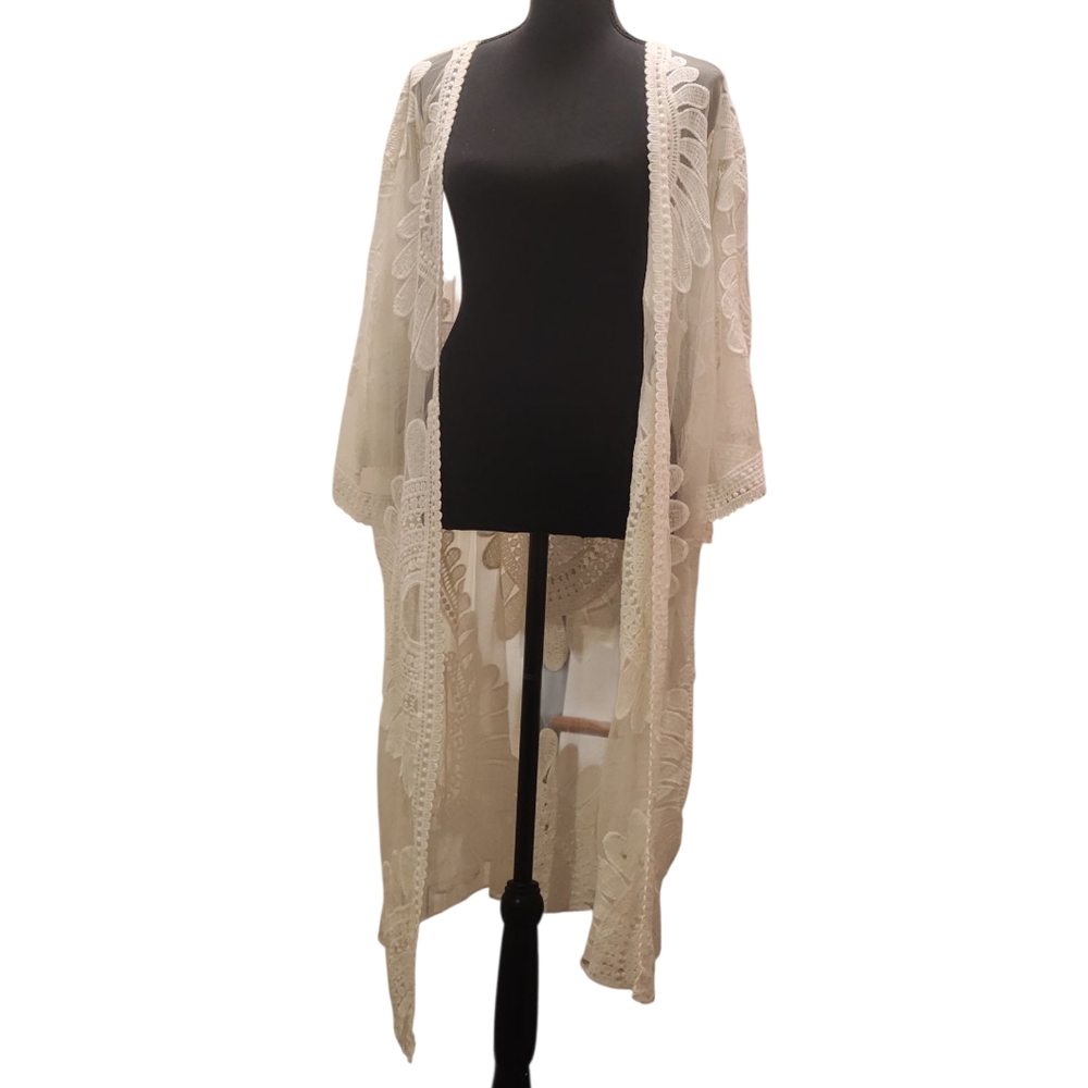 LUSH Sheer Lace Floral Kimono Duster in Eggshell White
